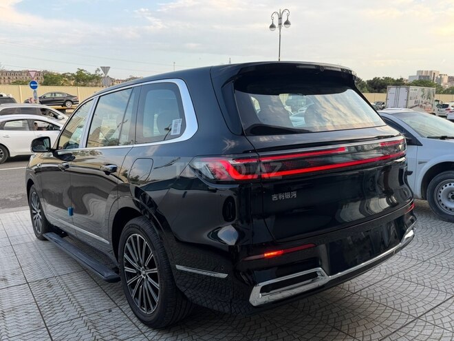 Geely Galaxy M9-12