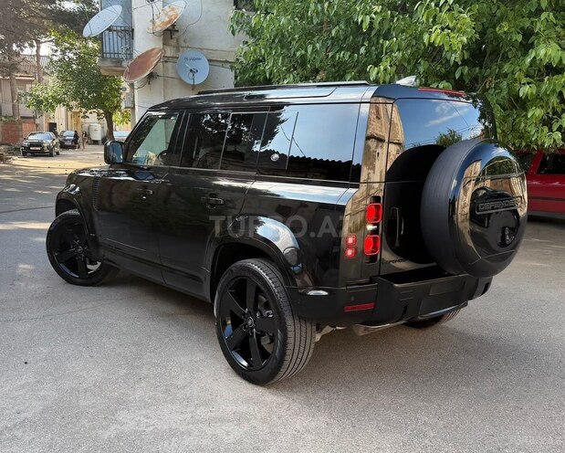 Land Rover Defender-3