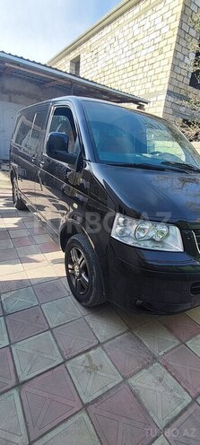 Volkswagen Multivan-1