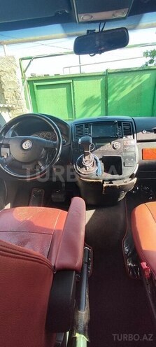 Volkswagen Multivan-4