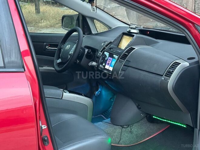 Toyota Prius-16