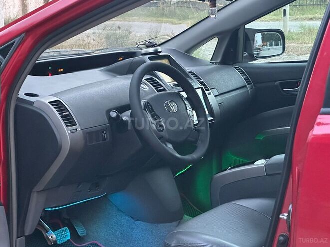 Toyota Prius-17