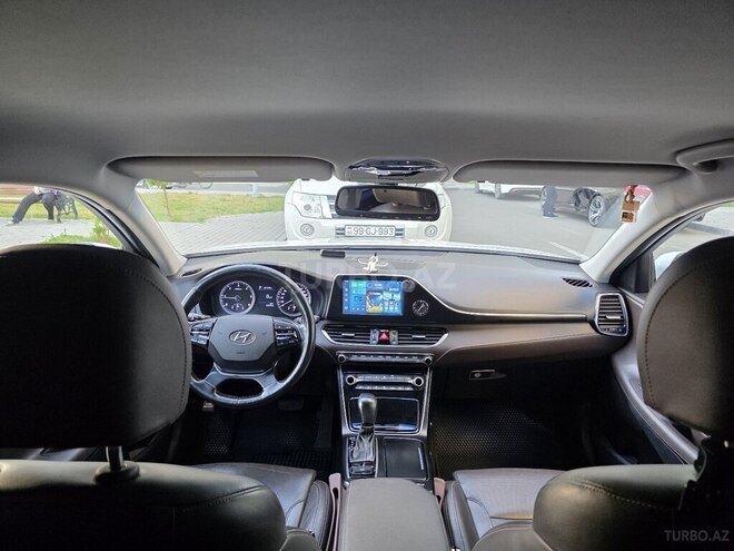 Hyundai Grandeur-7