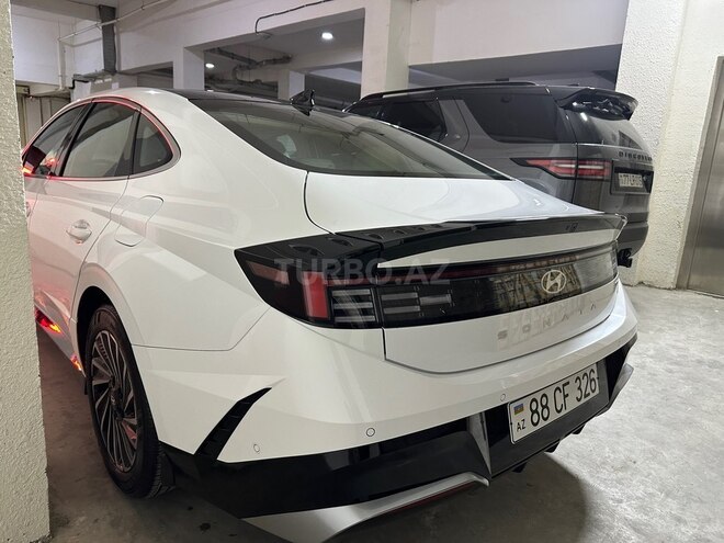 Hyundai Sonata-4