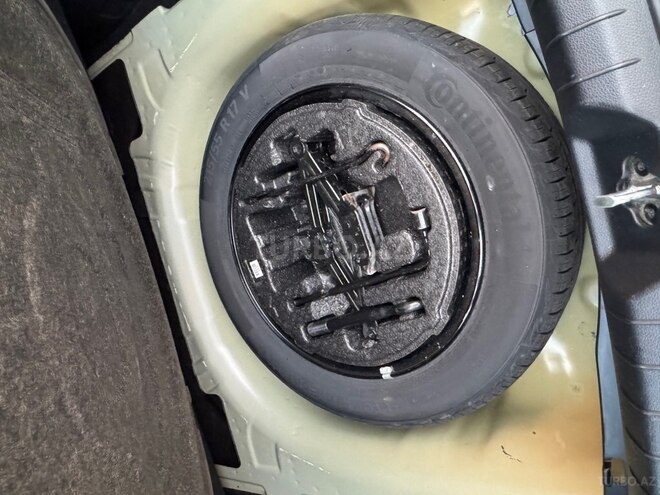 Kia K5-17