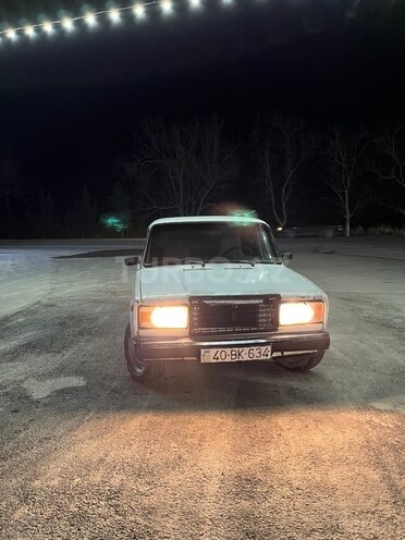 LADA (VAZ) 2107-2