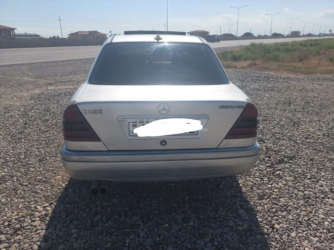 Mercedes C 220-2