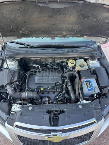 Chevrolet Cruze-8