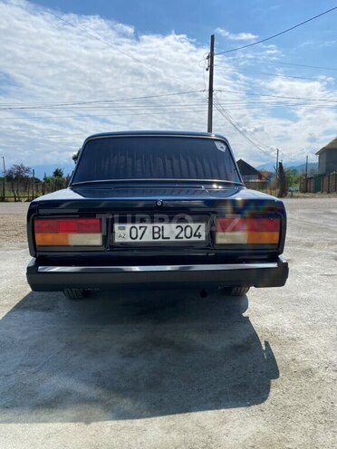 LADA (VAZ) 2107-2