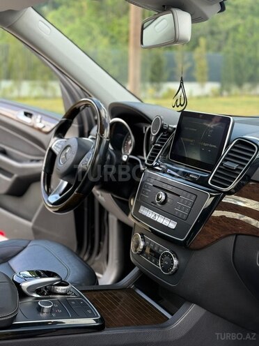 Mercedes GLE 400 4MATIC-10