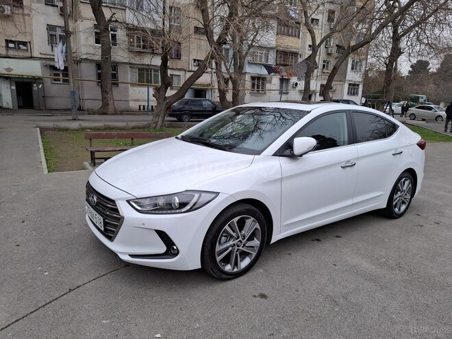 Hyundai Elantra-7