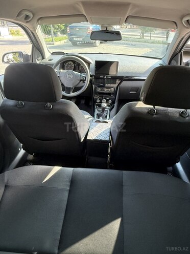 Opel Astra-11