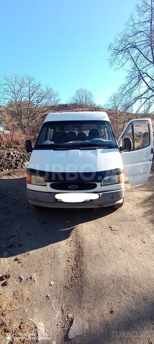 Ford Transit-1