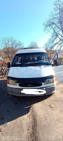 Ford Transit-3