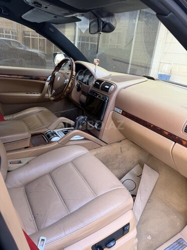 Porsche Cayenne S-4