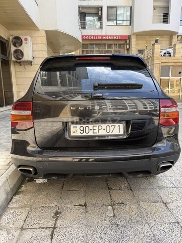 Porsche Cayenne S-7