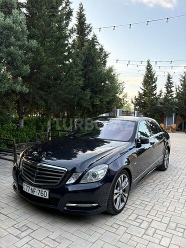 Mercedes E 350-1