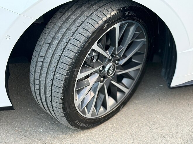 Hyundai Sonata-21