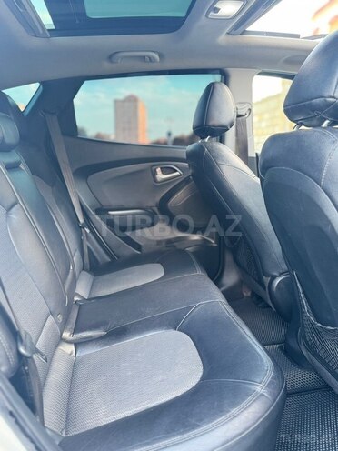Hyundai ix35-13