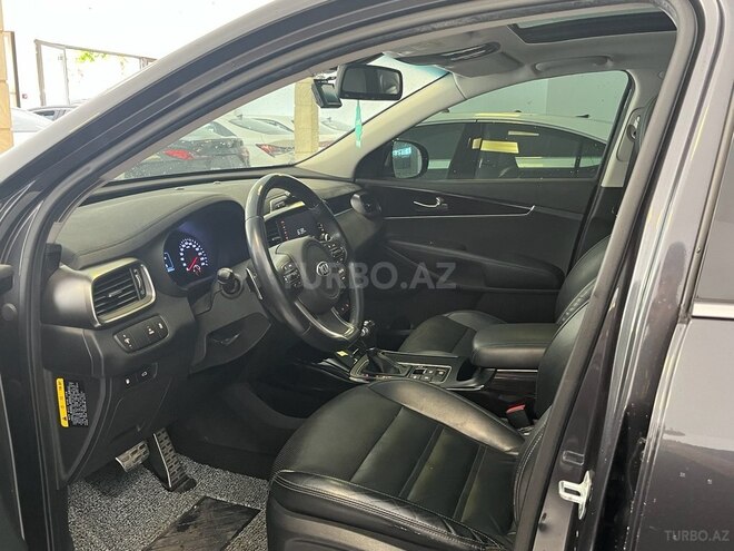 Kia Sorento-24