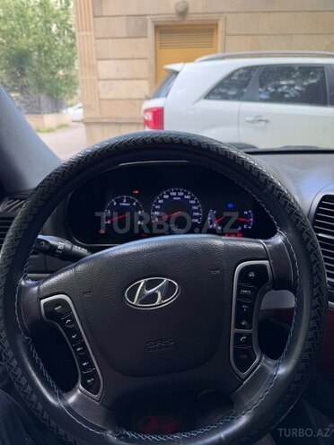 Hyundai Santa Fe-18