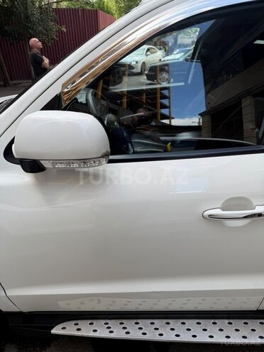 Hyundai Santa Fe-6