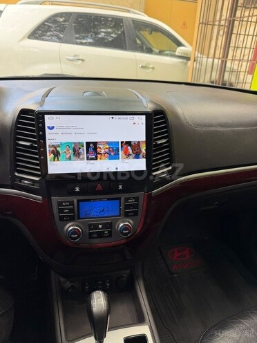 Hyundai Santa Fe-17