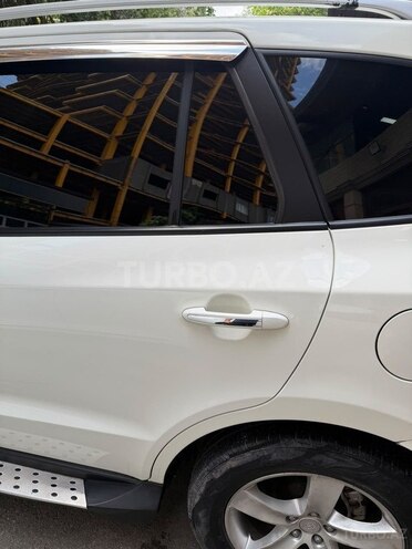 Hyundai Santa Fe-5