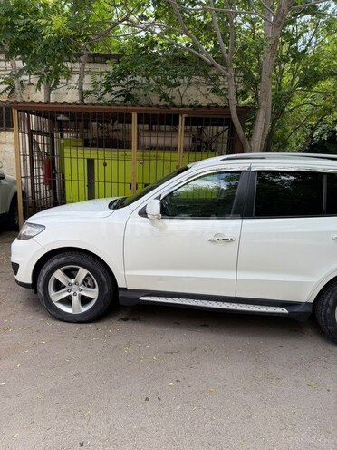 Hyundai Santa Fe-4