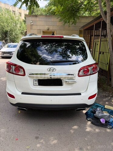 Hyundai Santa Fe-9