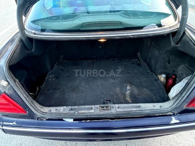 Mercedes E 200-3