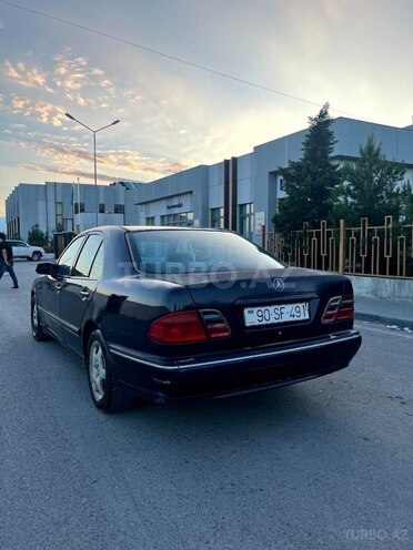 Mercedes E 200-15