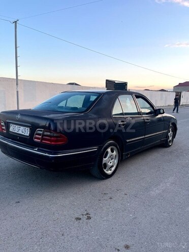 Mercedes E 200-7