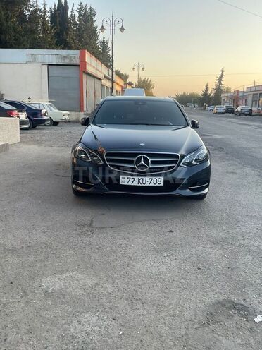 Mercedes E 250-1