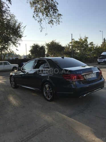 Mercedes E 250-13