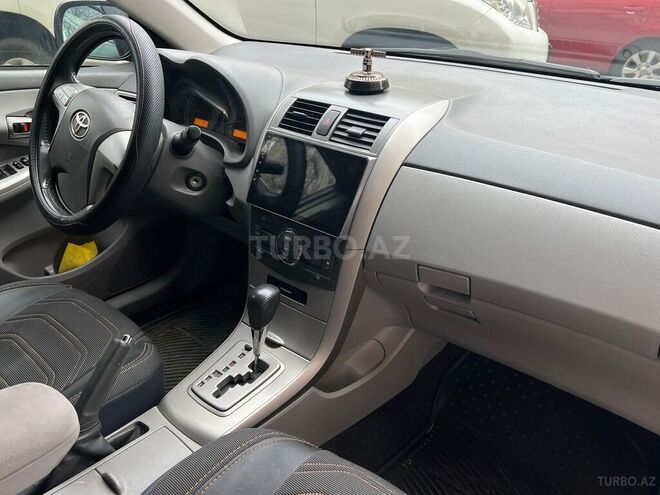 Toyota Corolla-6
