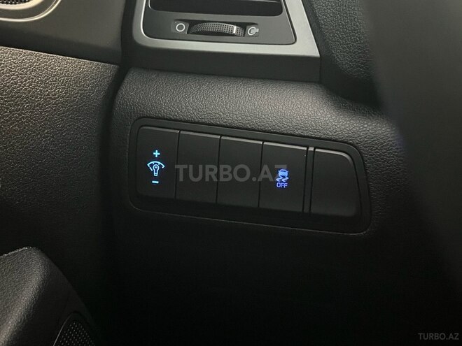Hyundai Tucson-11