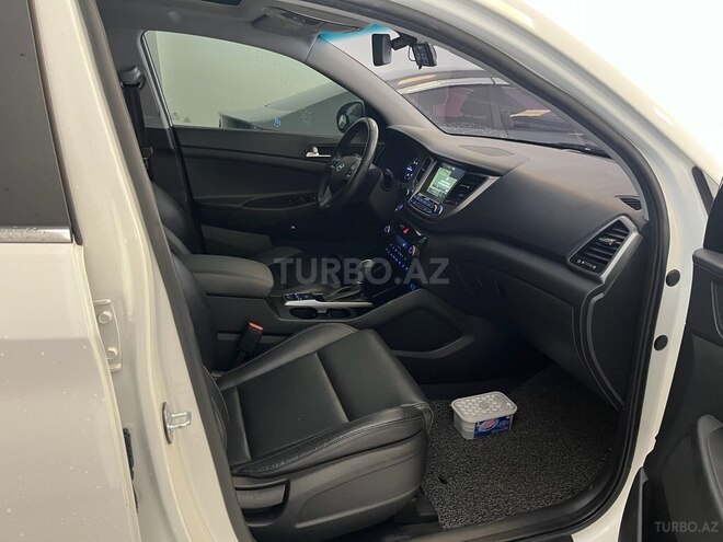 Hyundai Tucson-21