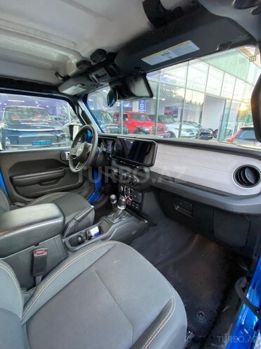 Jeep Wrangler-3