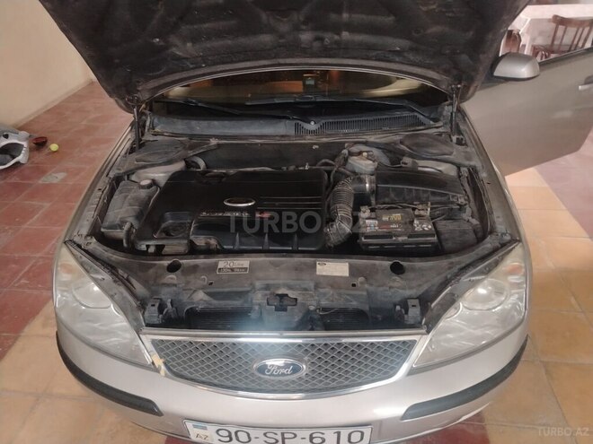 Ford Mondeo-4
