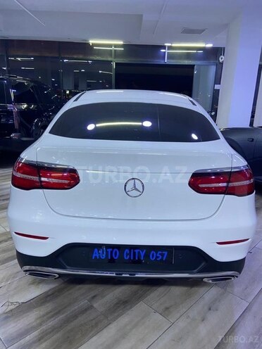 Mercedes GLC 300-8