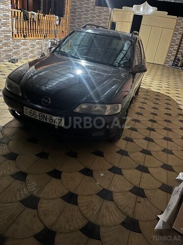 Opel Vectra-2