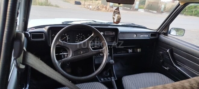 LADA (VAZ) 2107-4
