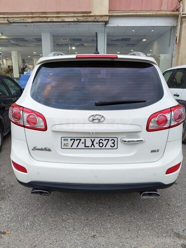 Hyundai Santa Fe-5