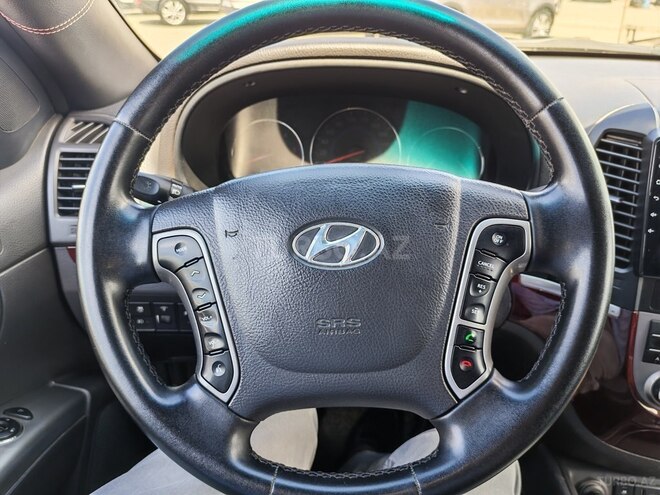Hyundai Santa Fe-11