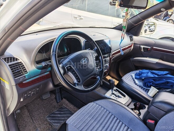 Hyundai Santa Fe-14