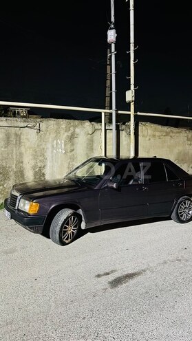 Mercedes 190-1