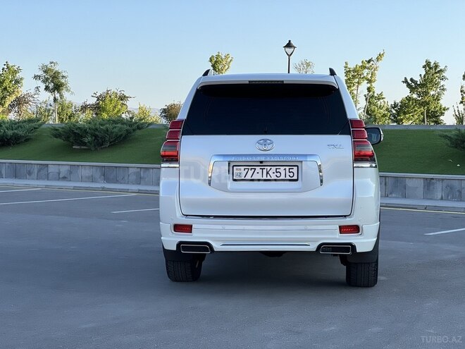 Toyota Land Cruiser Prado-7