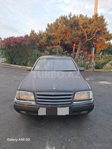 Mercedes C 200-1