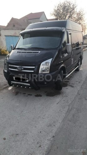 Ford Transit-3